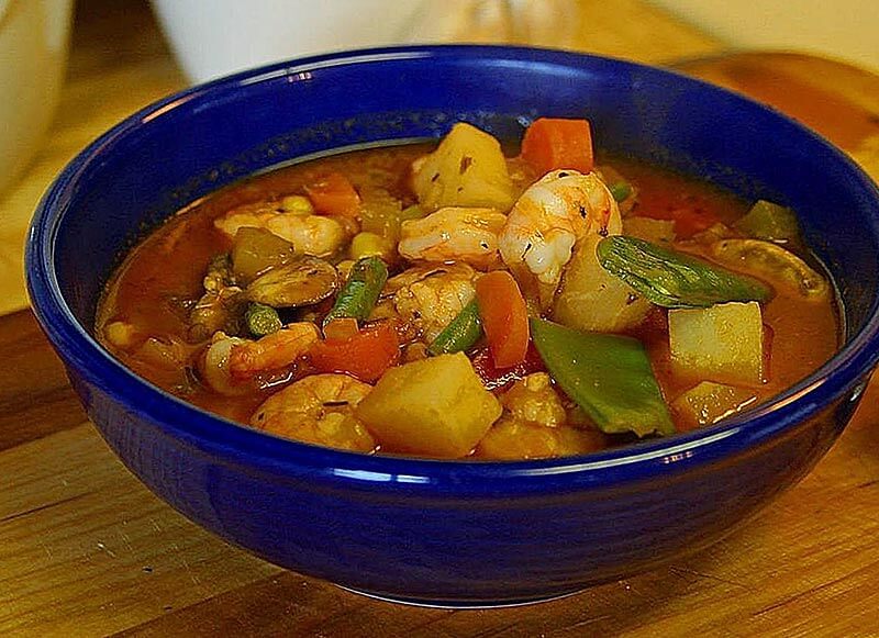 Stew with shrimp and vegetables